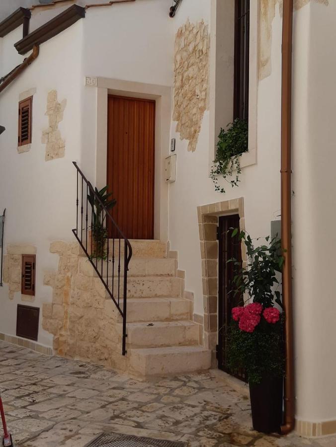 Donna Lucrezia Dimora A Corte B&B Κονβερσάνο Εξωτερικό φωτογραφία