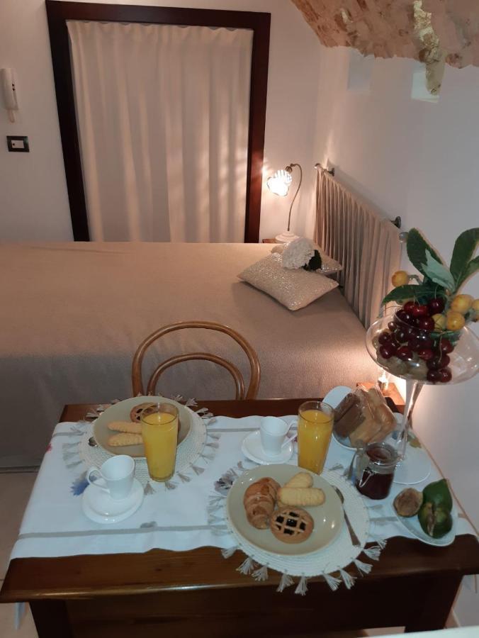 Donna Lucrezia Dimora A Corte B&B Κονβερσάνο Εξωτερικό φωτογραφία