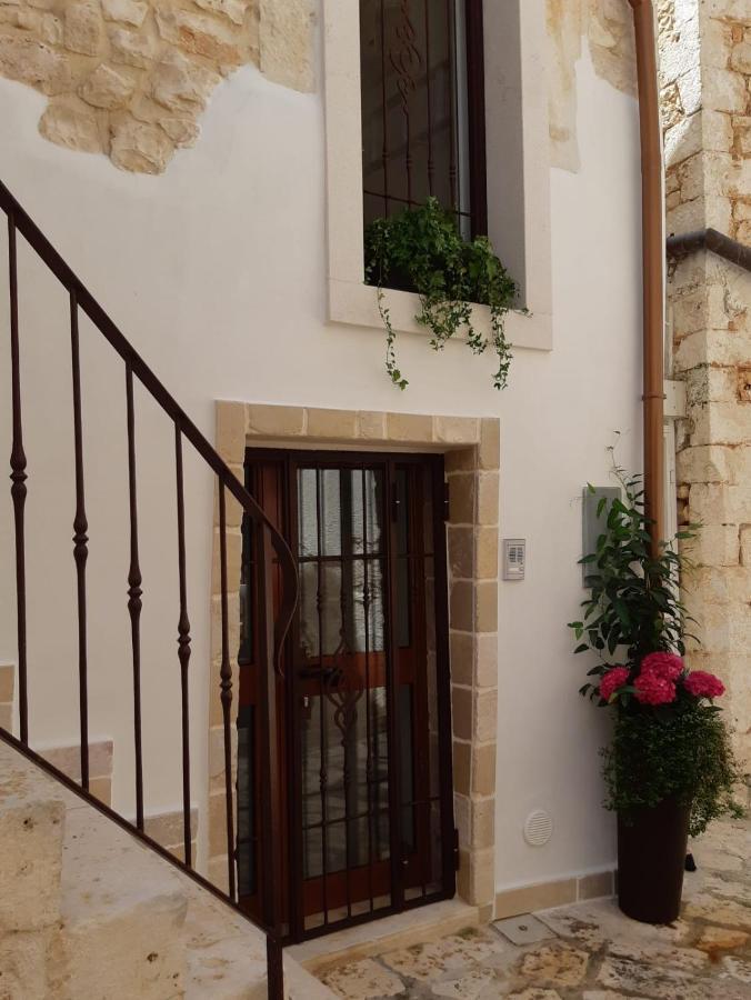 Donna Lucrezia Dimora A Corte B&B Κονβερσάνο Εξωτερικό φωτογραφία